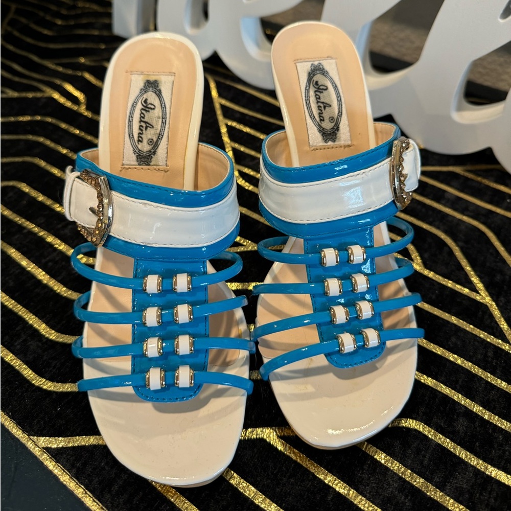NEW Italina fashion sandals size 7